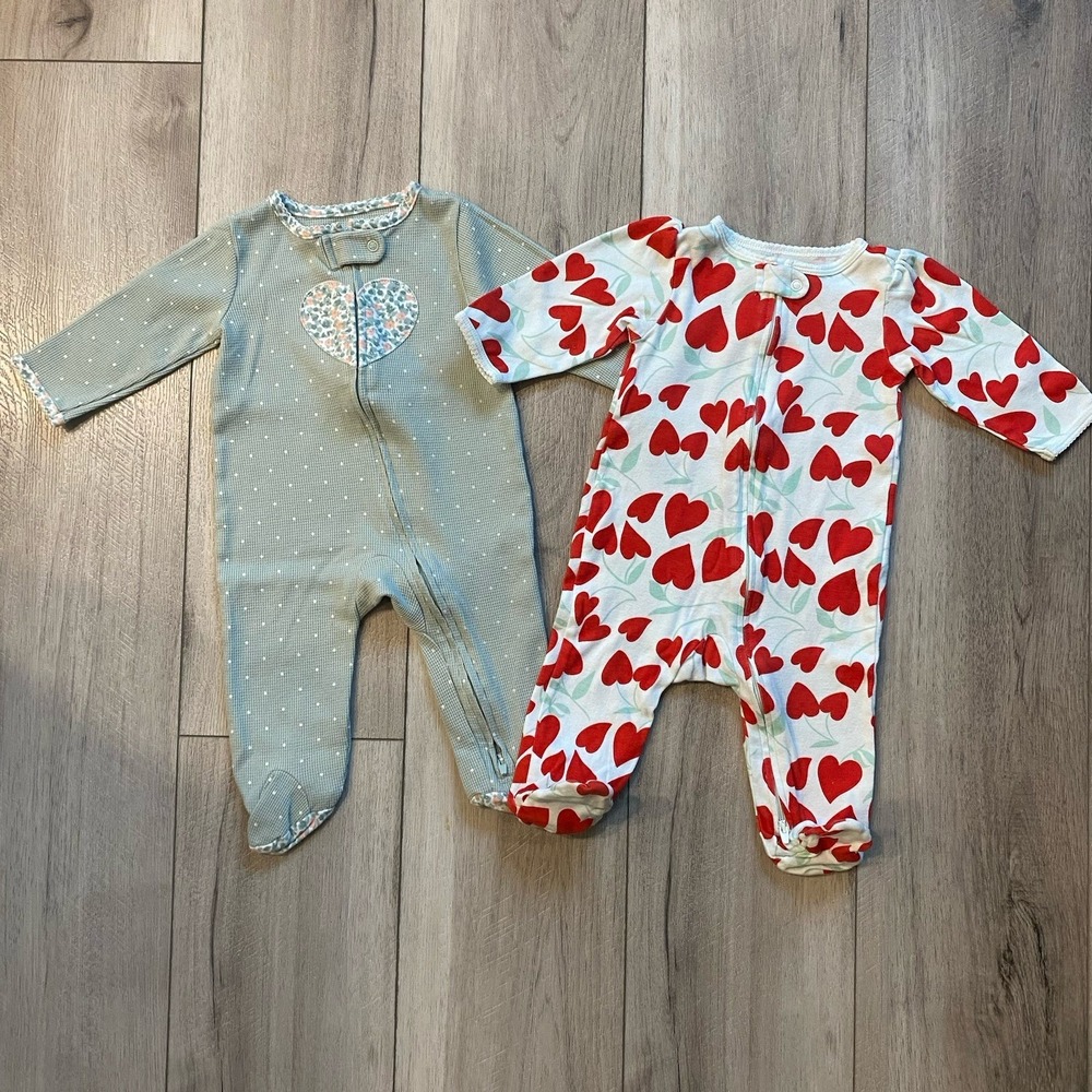 Carters Baby Girl 6 Months Sleepers Pajamas Clothes Two Outfits